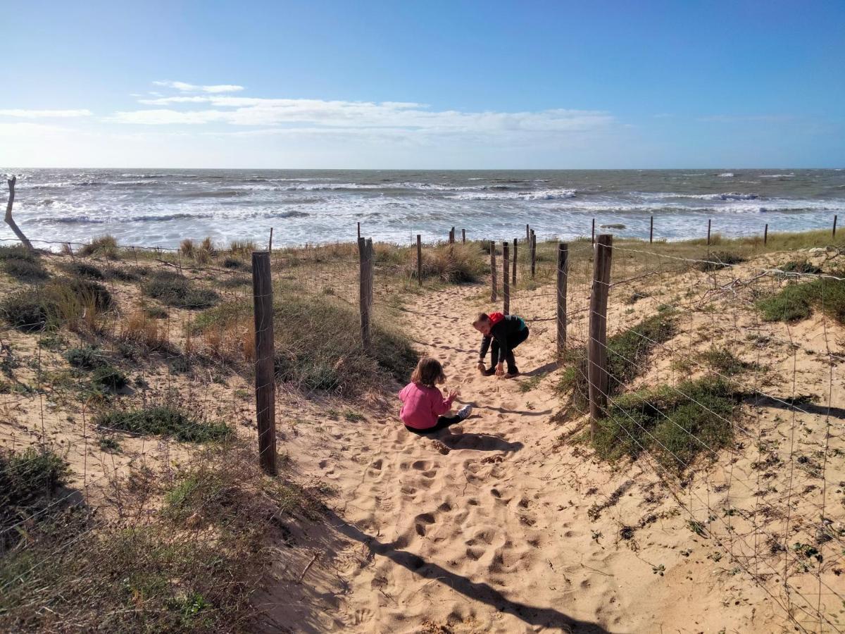 Les Pieds Dans L'Eau Acces Direct A La Plage La Cotinière Exteriér fotografie